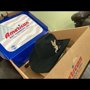 American hat co. Black felt size 7 1/4